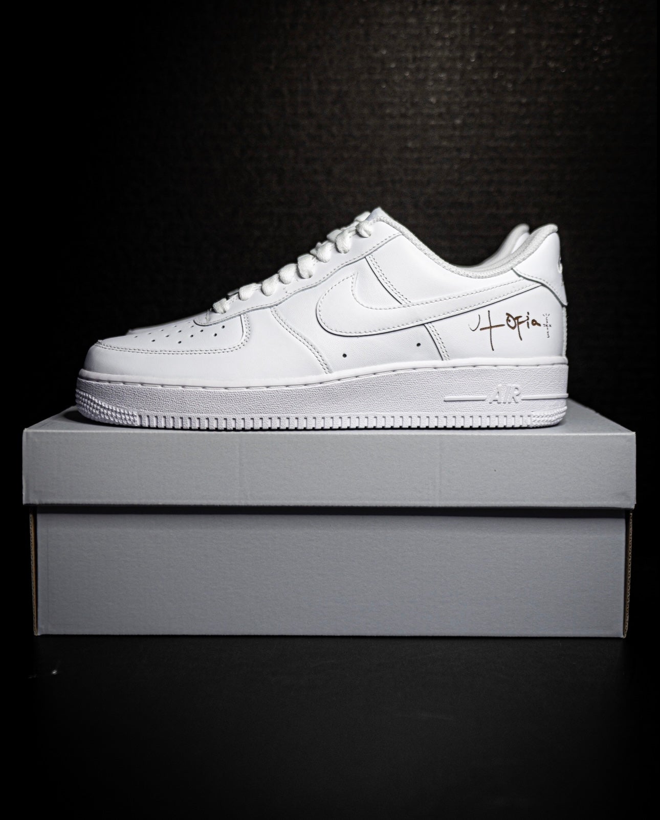 Nike Air Force 1 Low '07 White (Travis Scott Cactus Jack Utopia Edition)