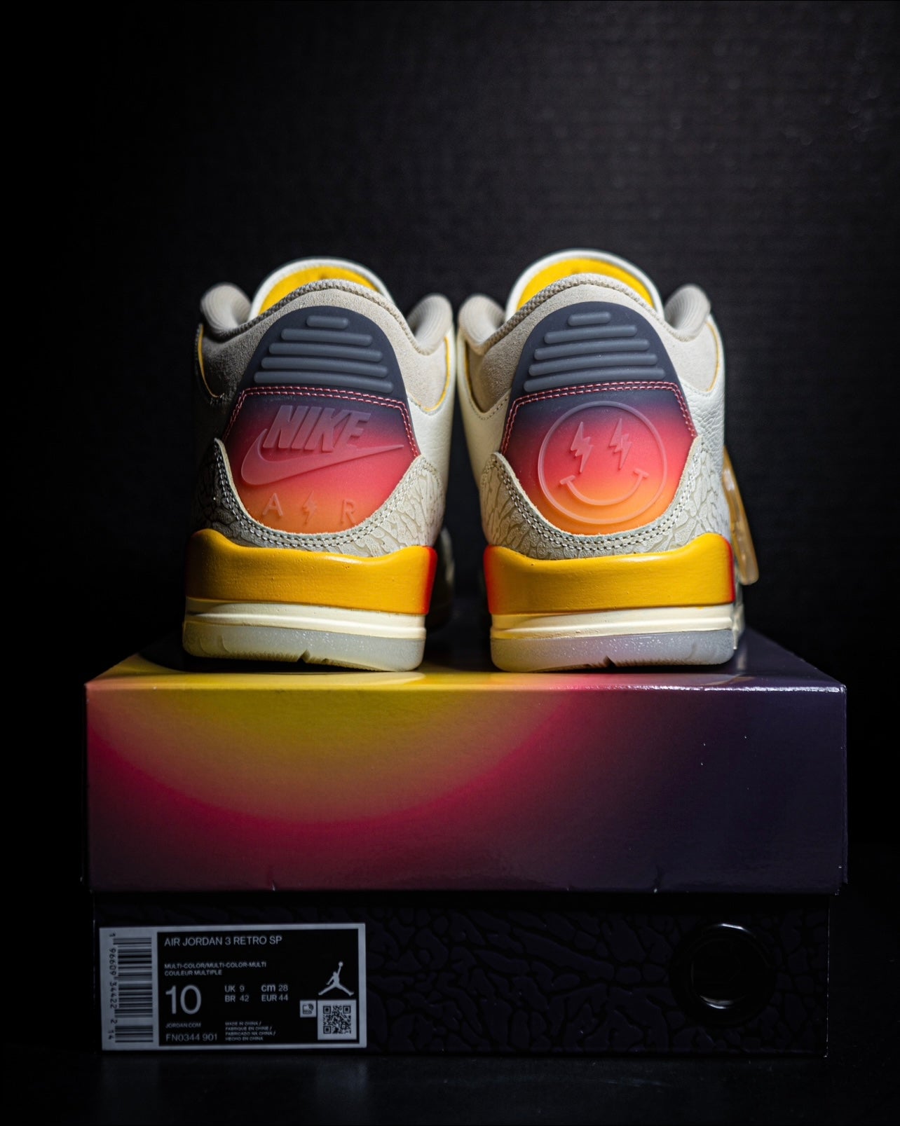 Jordan 3 Retro SP J Balvin Medellín Sunset