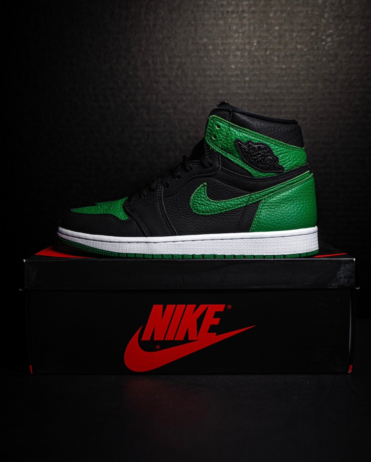 Jordan 1 Retro High Pine Green Black (USED VNDS)