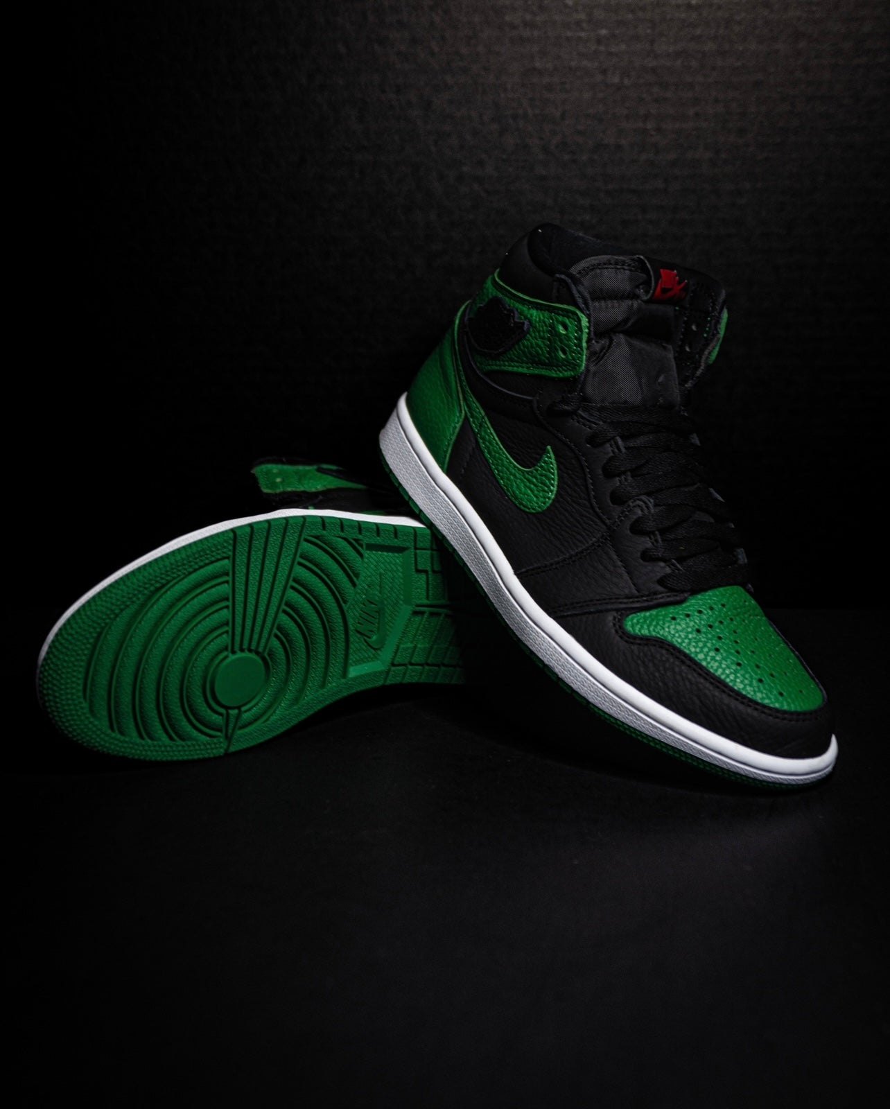 Jordan 1 Retro High Pine Green Black (USED VNDS)