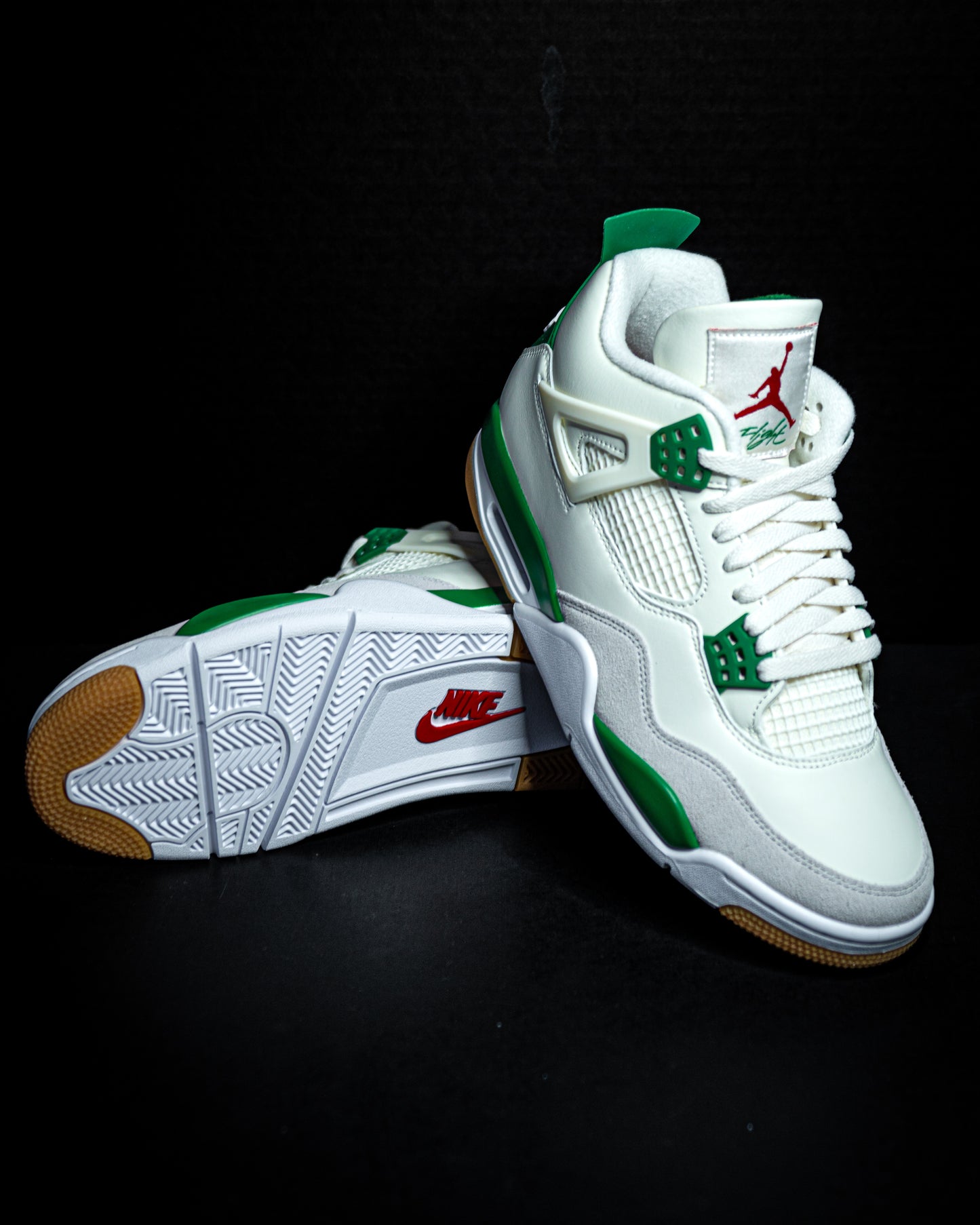 Jordan 4 Retro SB Pine Green