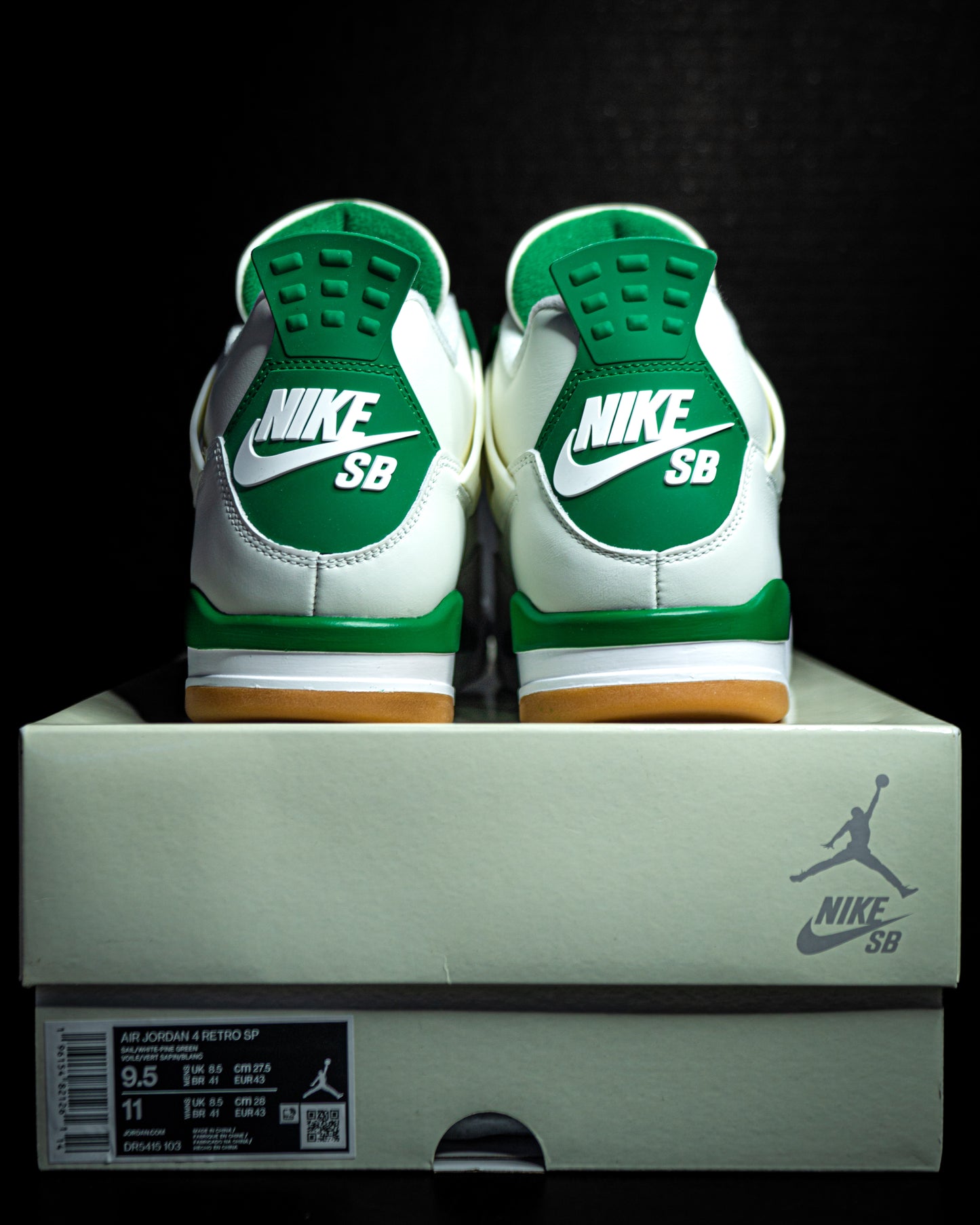 Jordan 4 Retro SB Pine Green