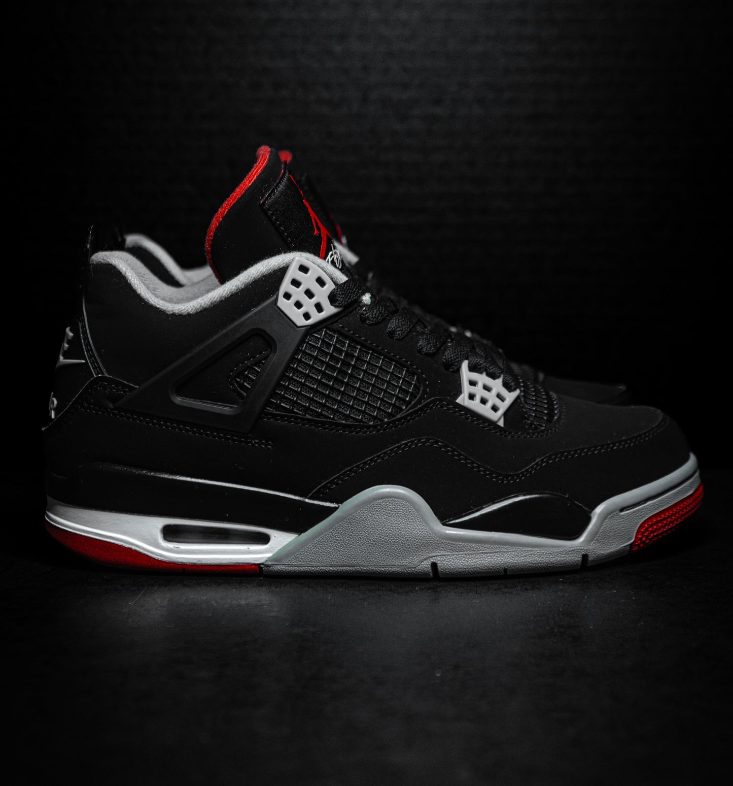 Jordan 4 Retro Bred 2019 (USED)