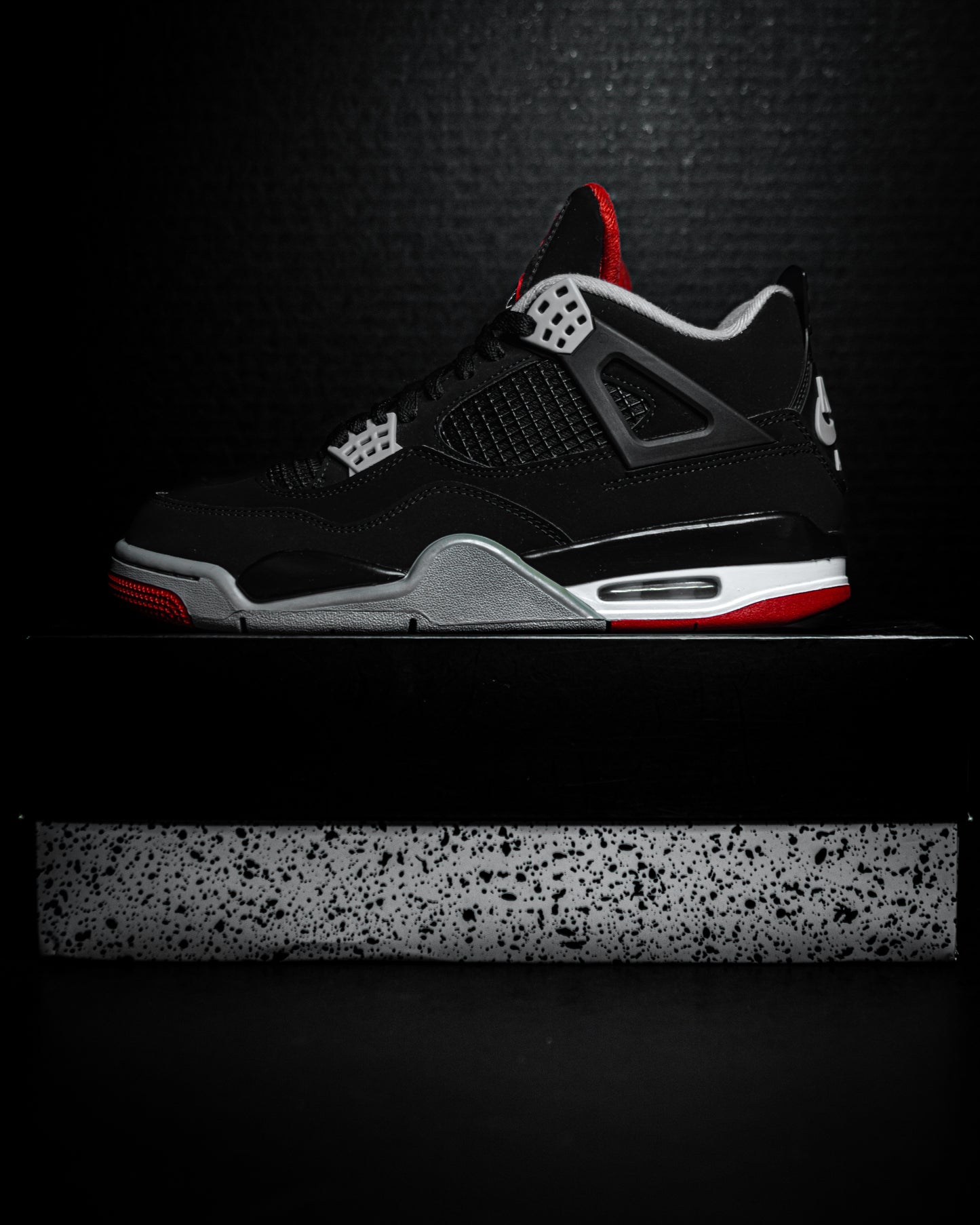 Jordan 4 Retro Bred 2019 (USED)