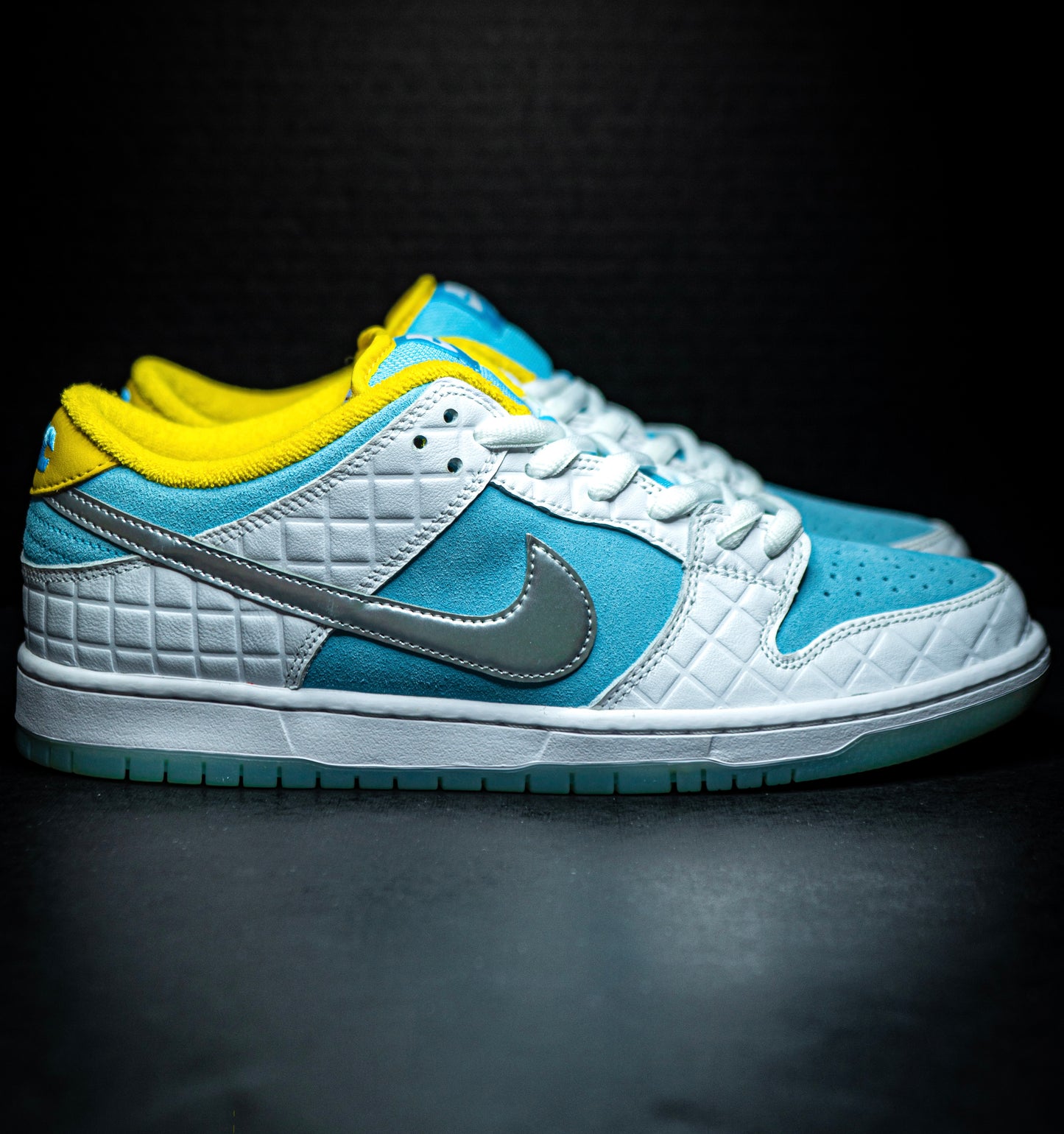 Nike SB Dunk Low Pro FTC Lagoon Pulse