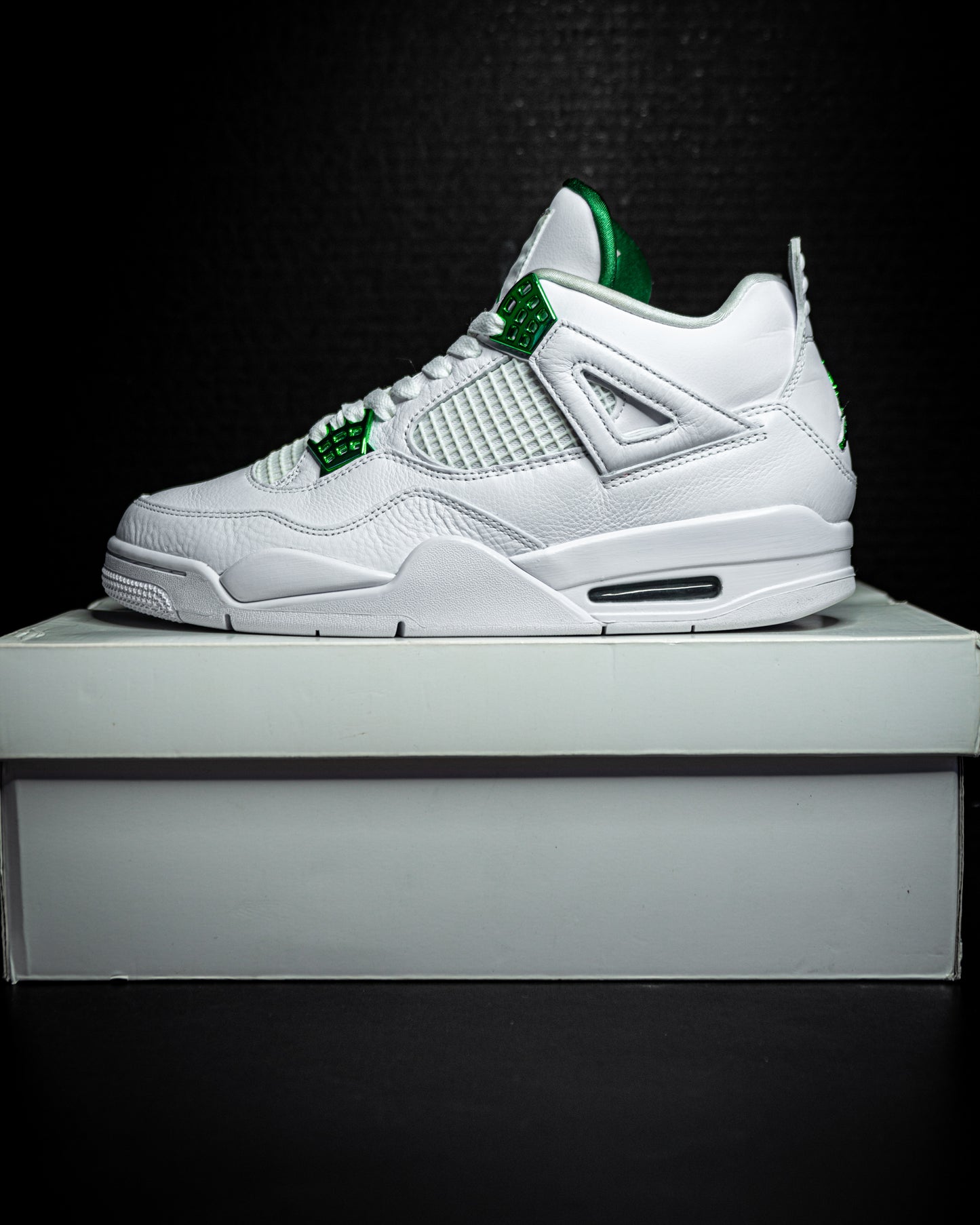 Jordan 4 Retro Metallic Green 2020 (USED)