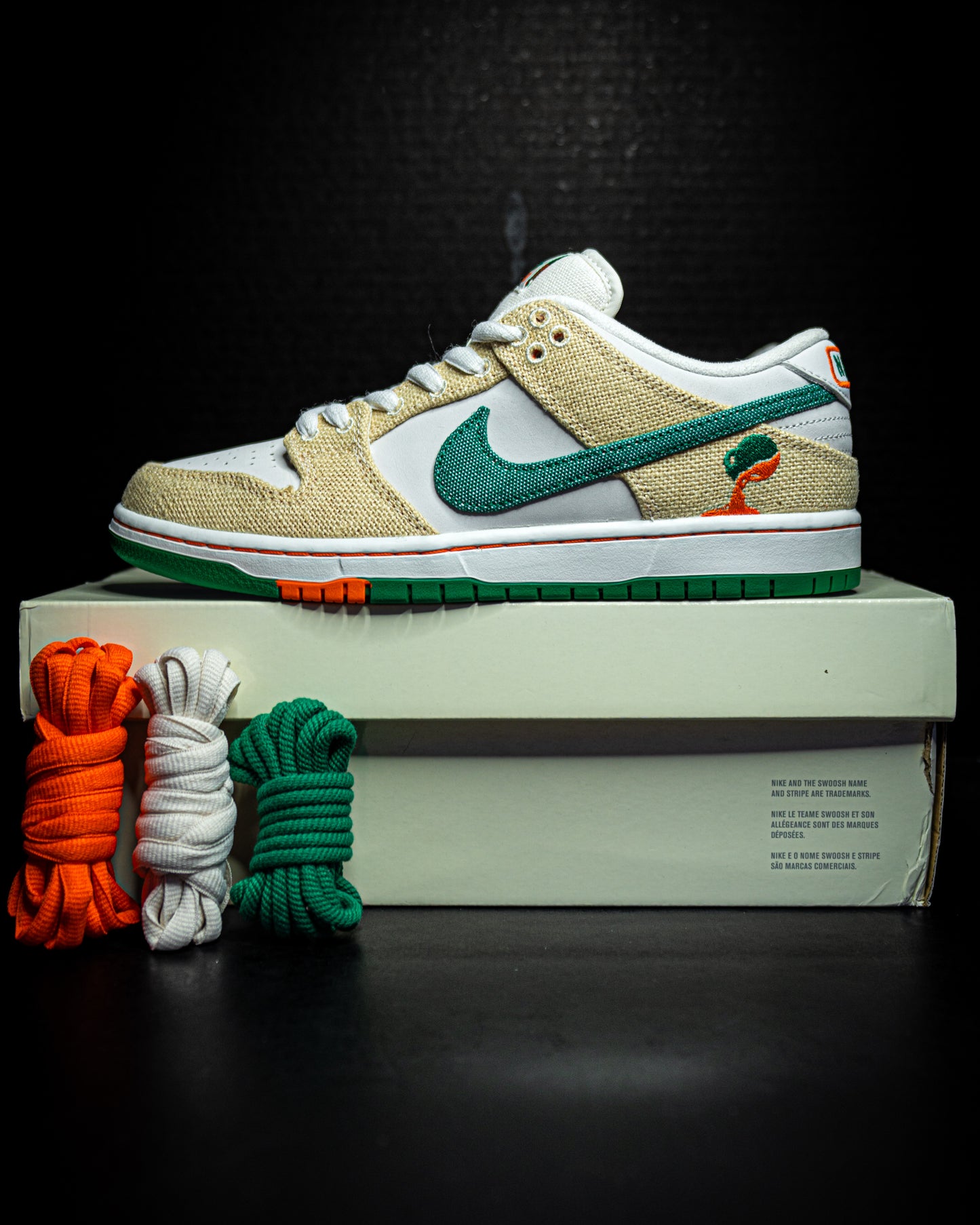 Nike SB Dunk Low x Jarritos (VNDS/USED)