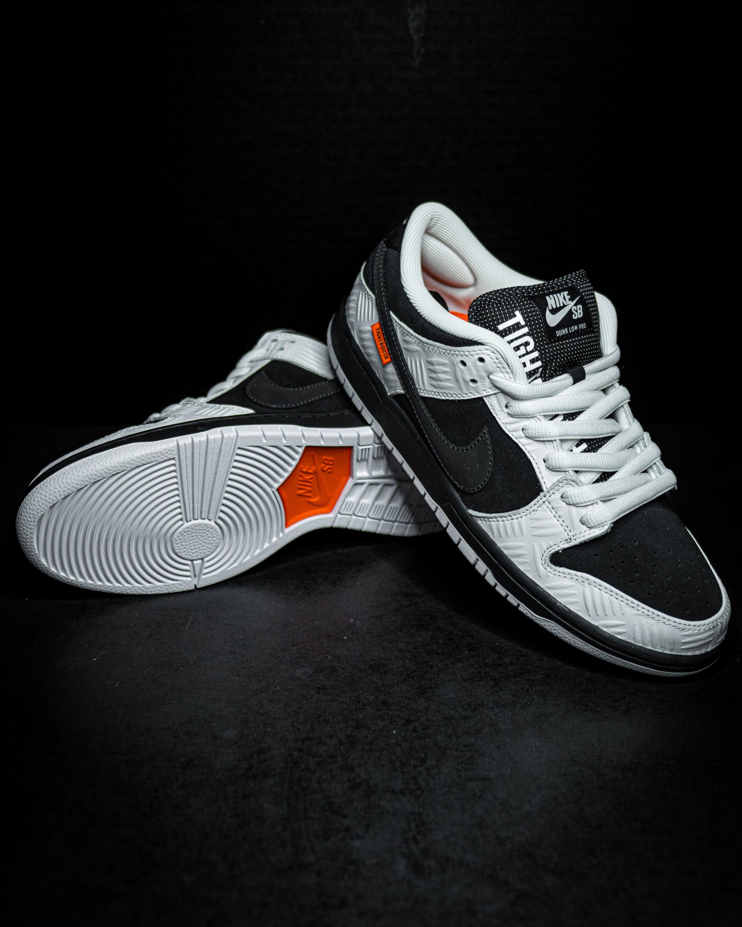 Nike SB Dunk Low TIGHTBOOTH