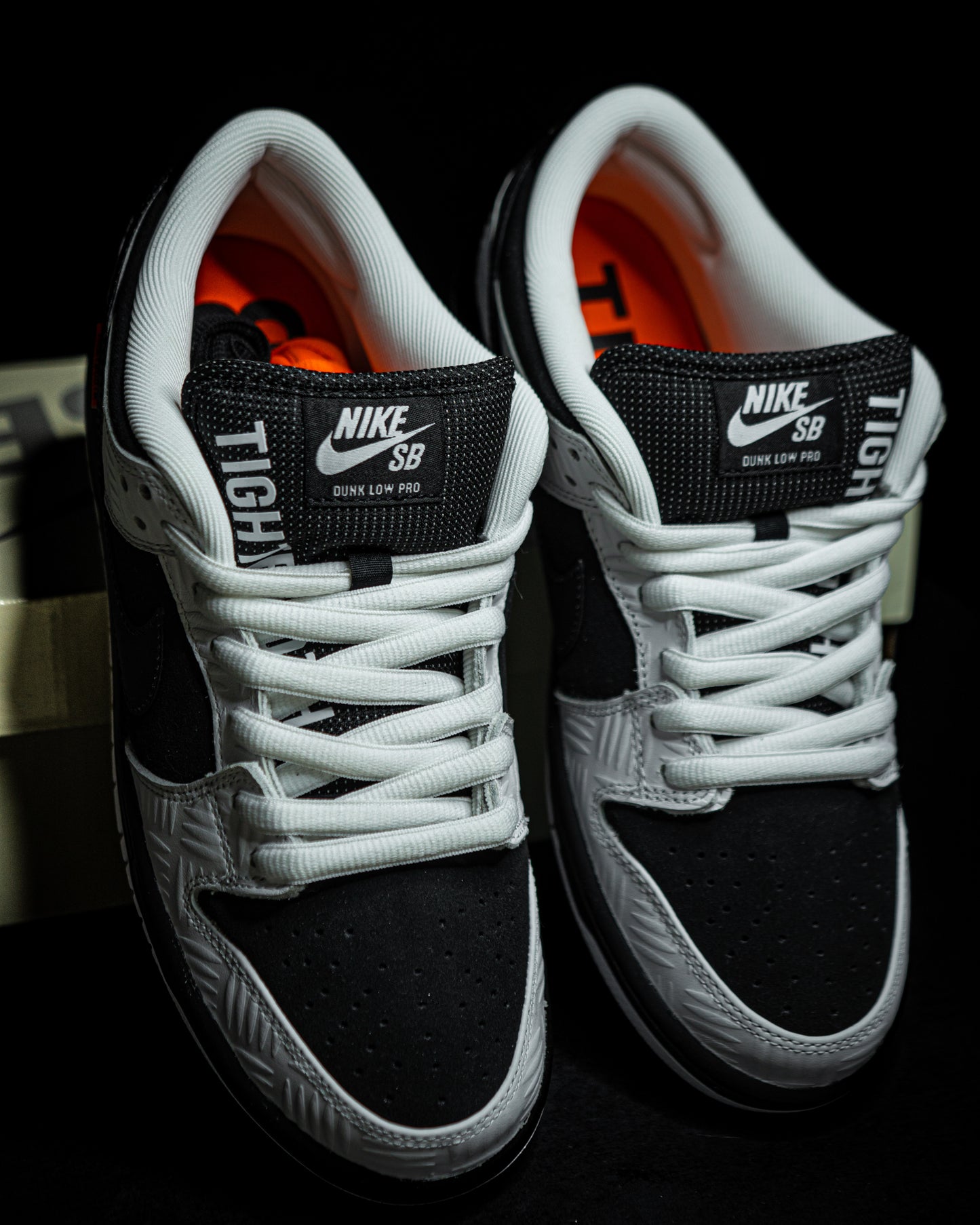 Nike SB Dunk Low TIGHTBOOTH