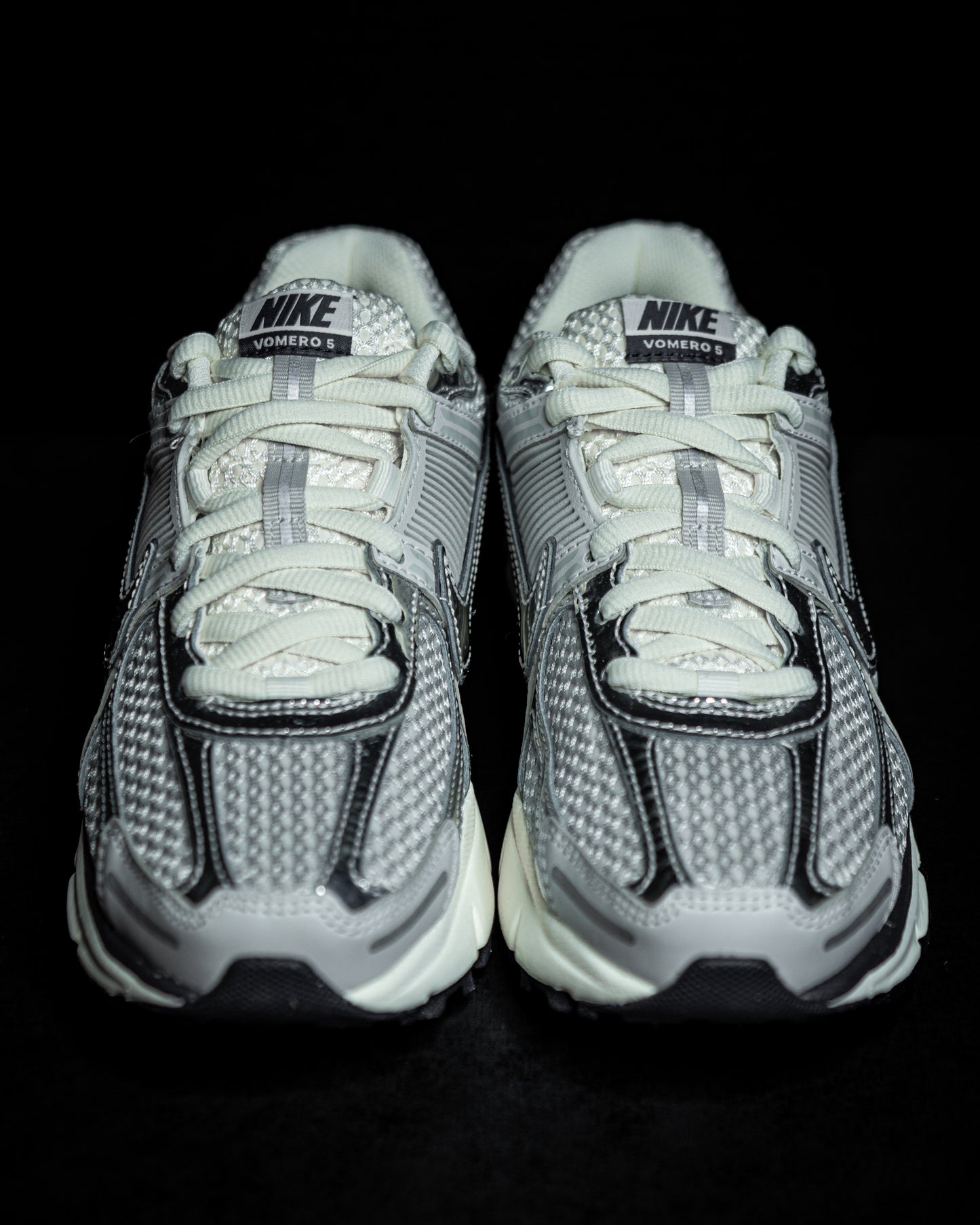 Nike Zoom Vomero 5 Photon Dust Metallic SIlver