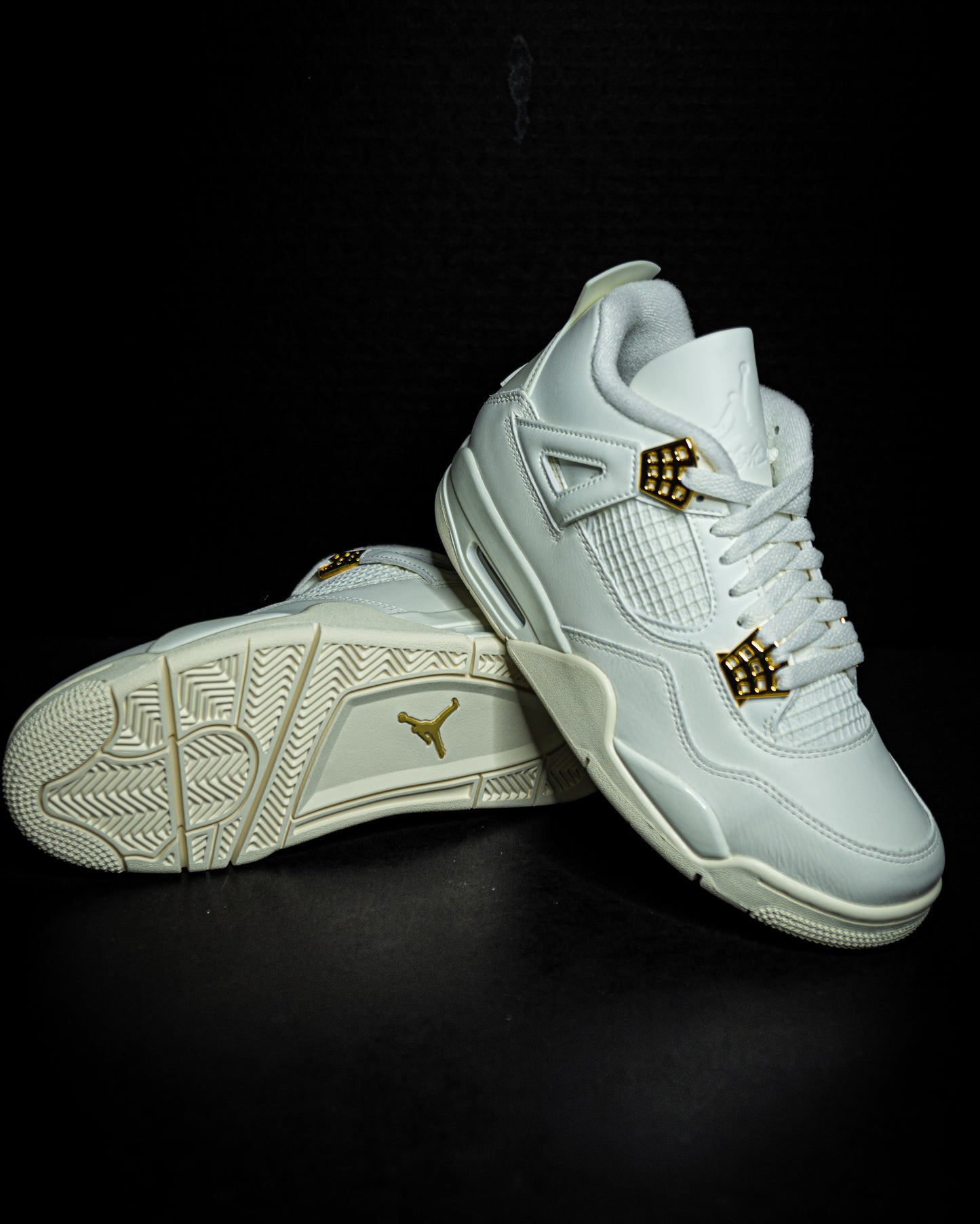 Jordan 4 Retro Metallic Gold (Womens)