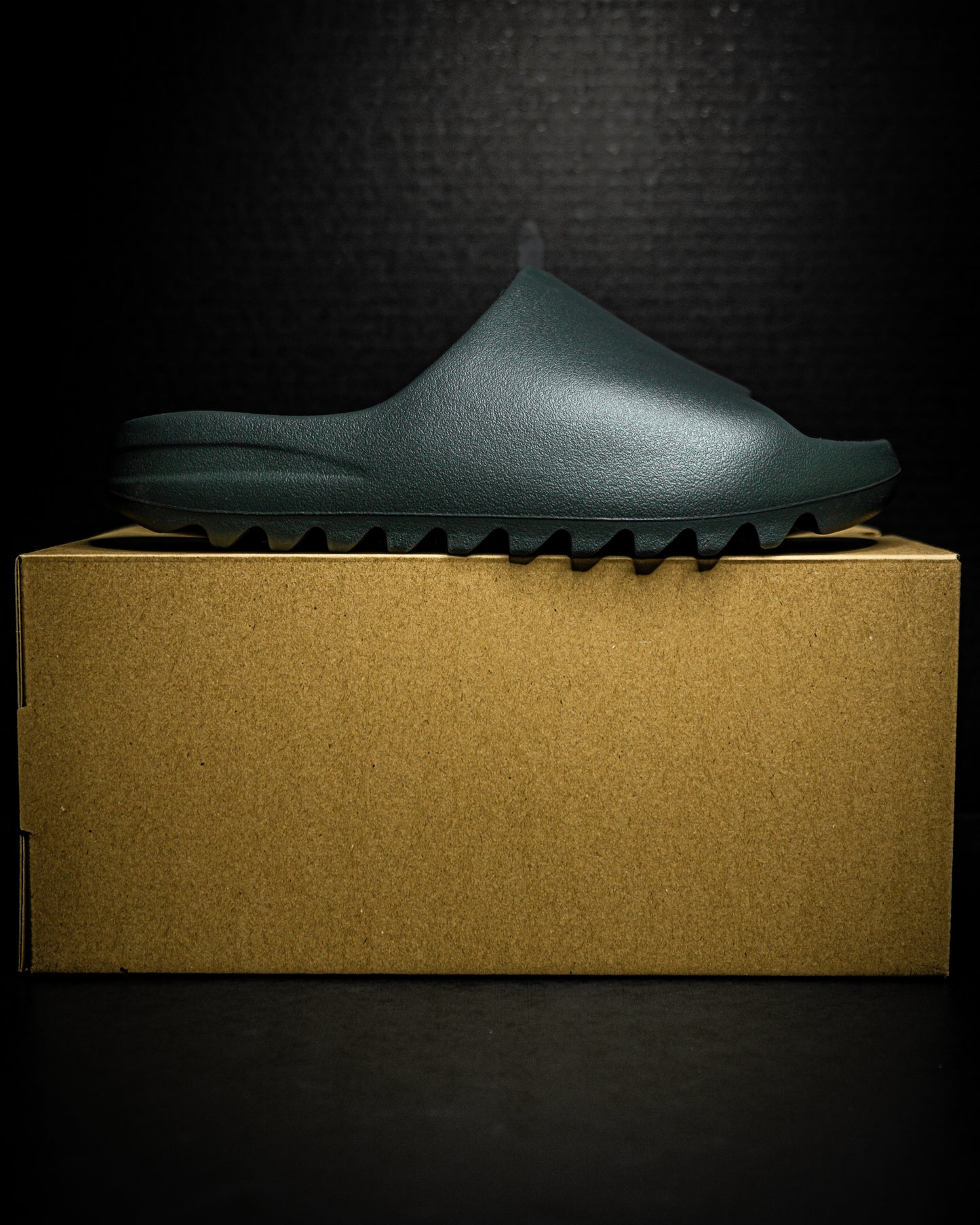 Yeezy Slide Dark Onyx