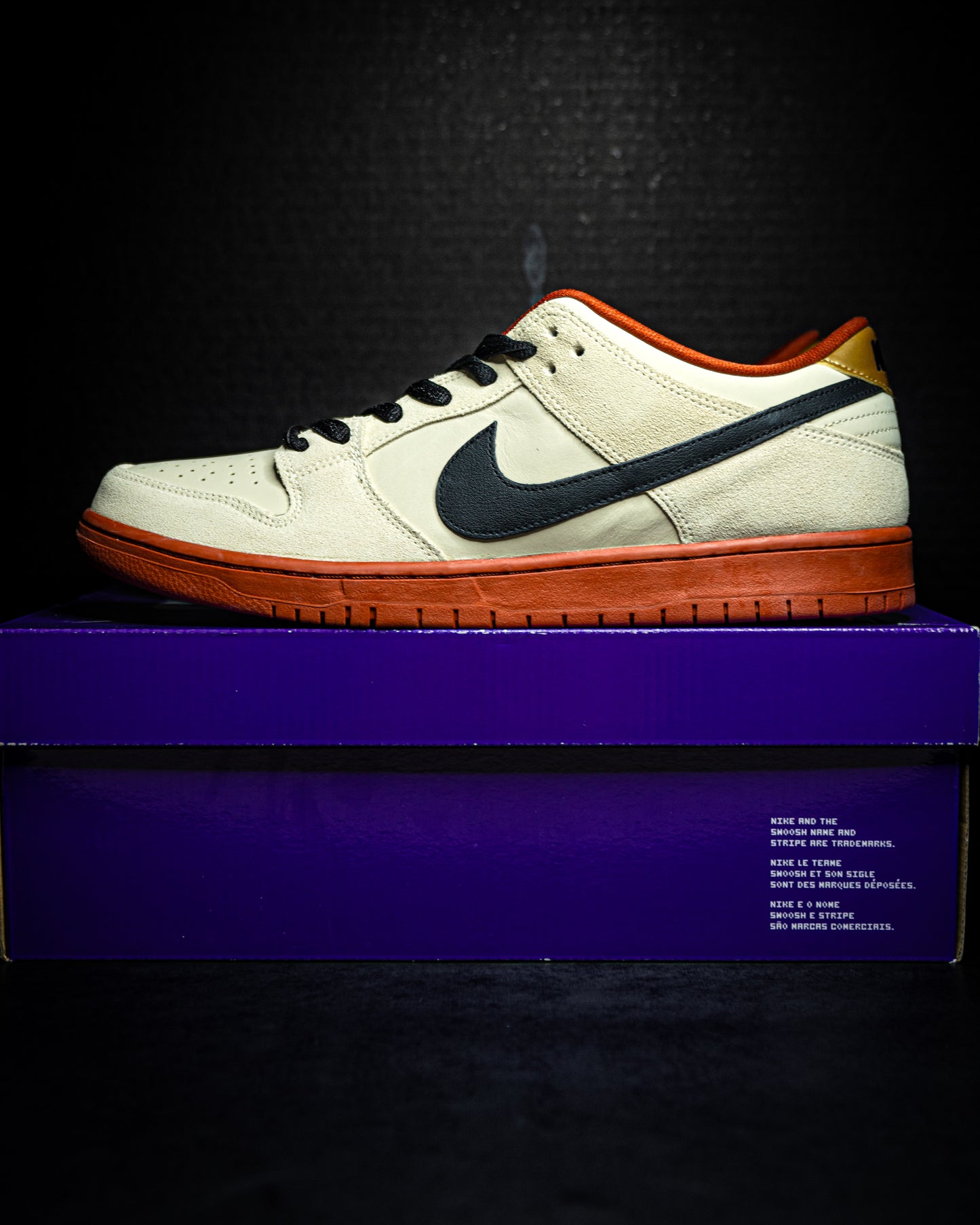 Nike SB Dunk Low Pro Hennessy Muslin 2020