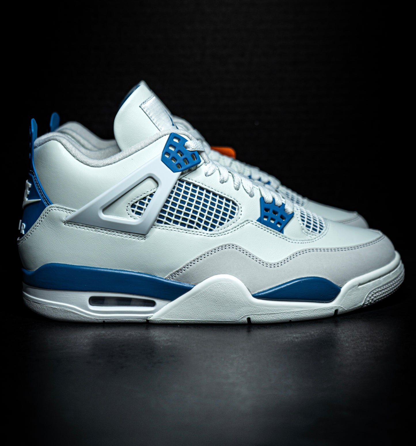 Jordan 4 Retro Military Blue