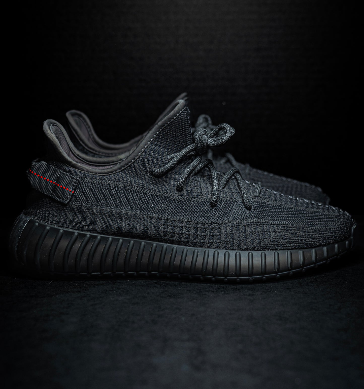 Adidas Yeezy Boost 350 V2 Black Non-Reflective (USED)