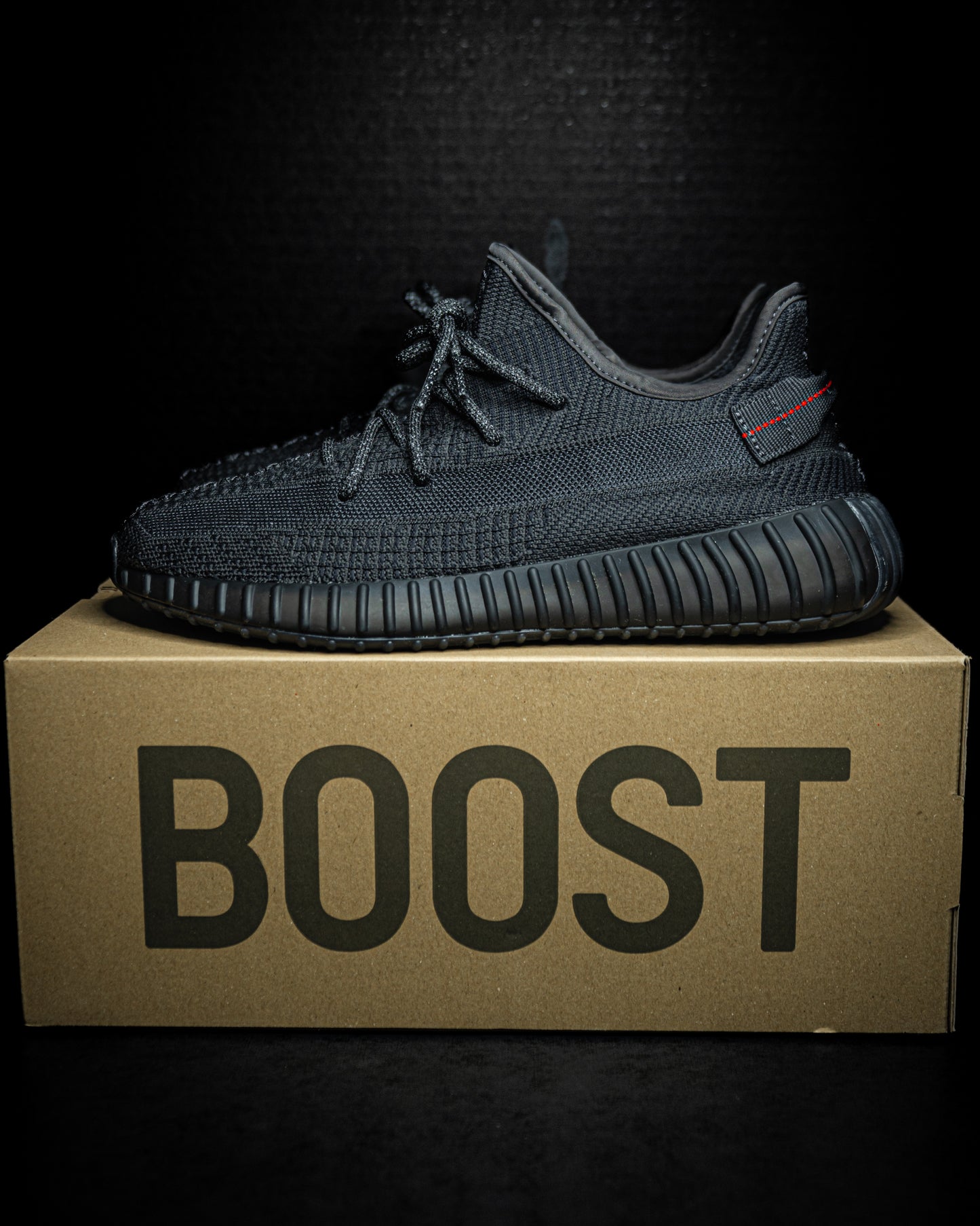 Adidas Yeezy Boost 350 V2 Black Non-Reflective (USED)