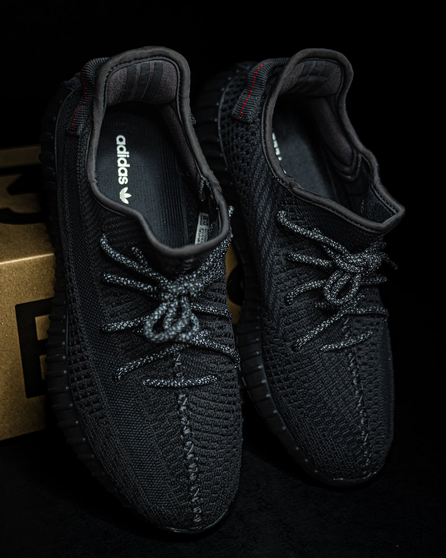 Adidas Yeezy Boost 350 V2 Black Non-Reflective (USED)