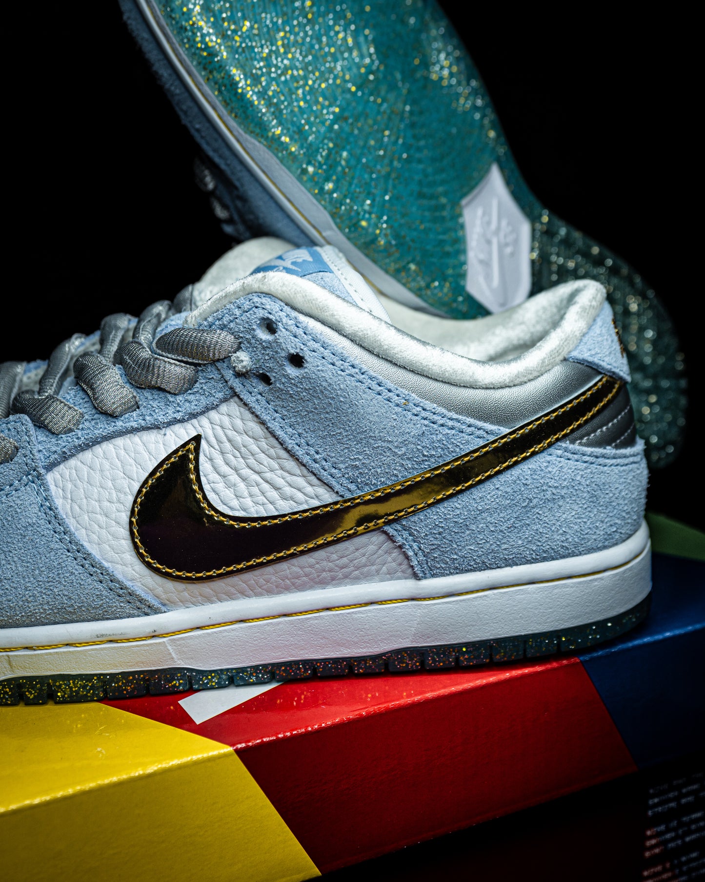 Nike SB Dunk Low Sean Cliver 'Holiday Special'