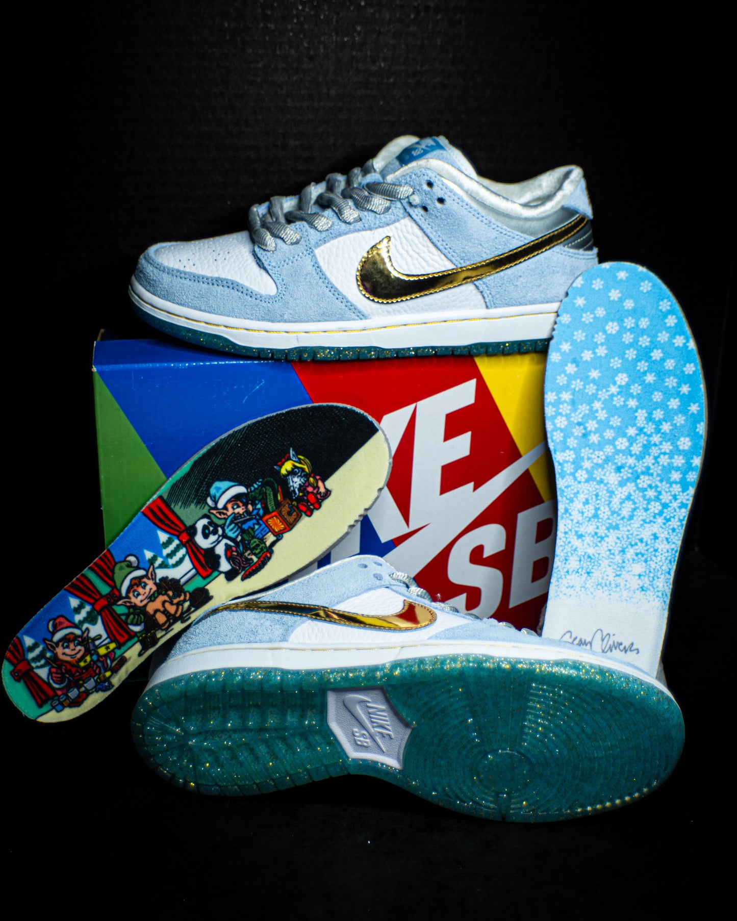 Nike SB Dunk Low Sean Cliver 'Holiday Special'