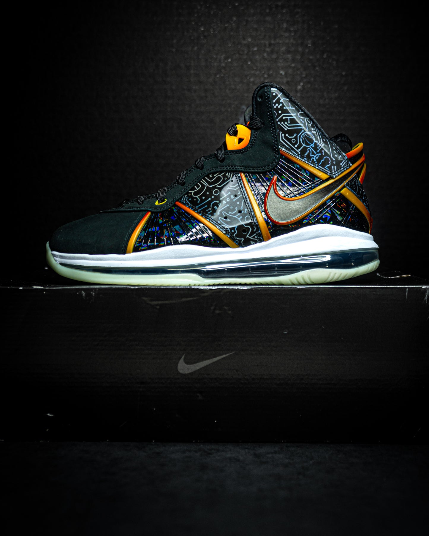 Nike LeBron 8 Space Jam