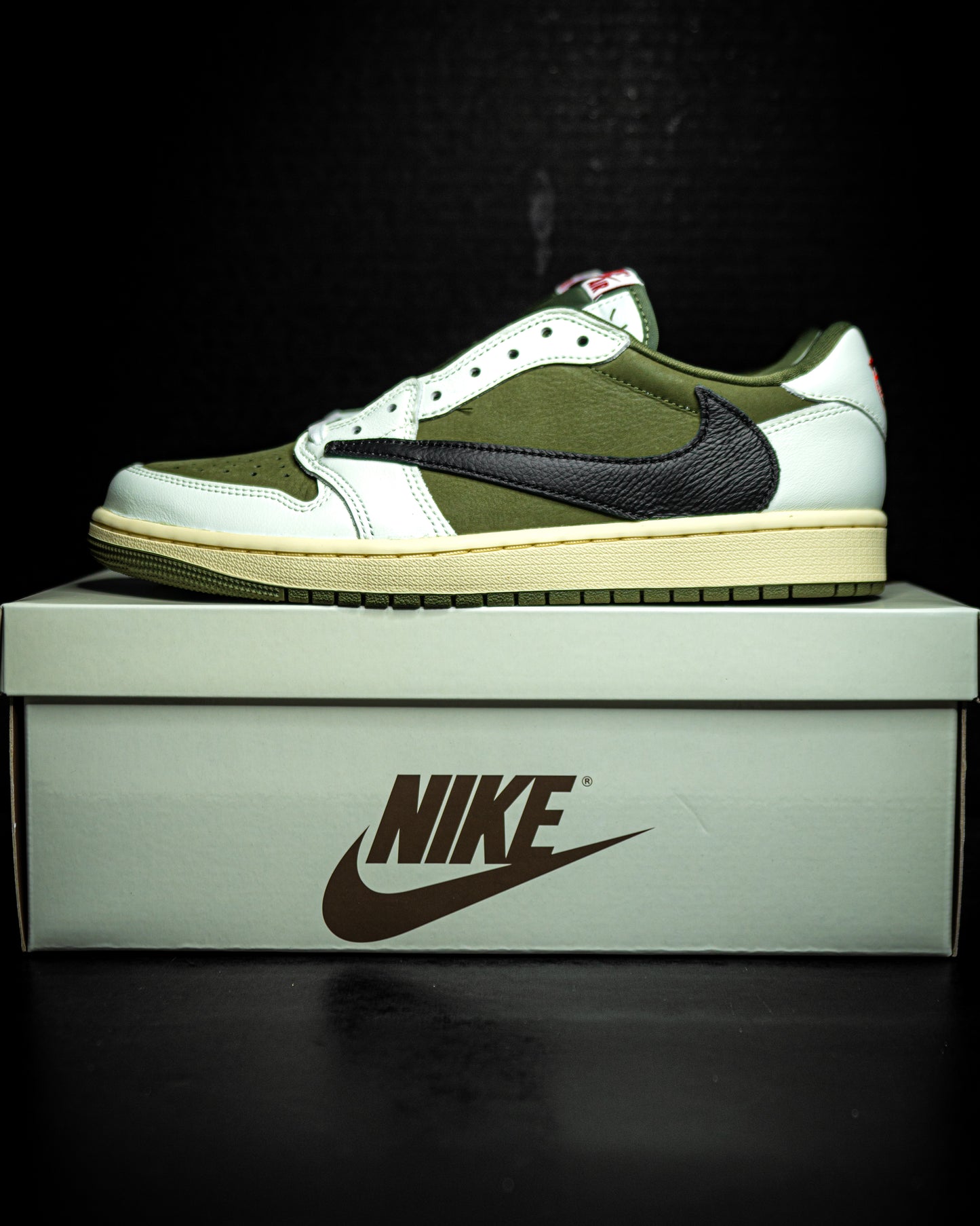 Jordan 1 Retro Low OG SP Travis Scott Medium Olive