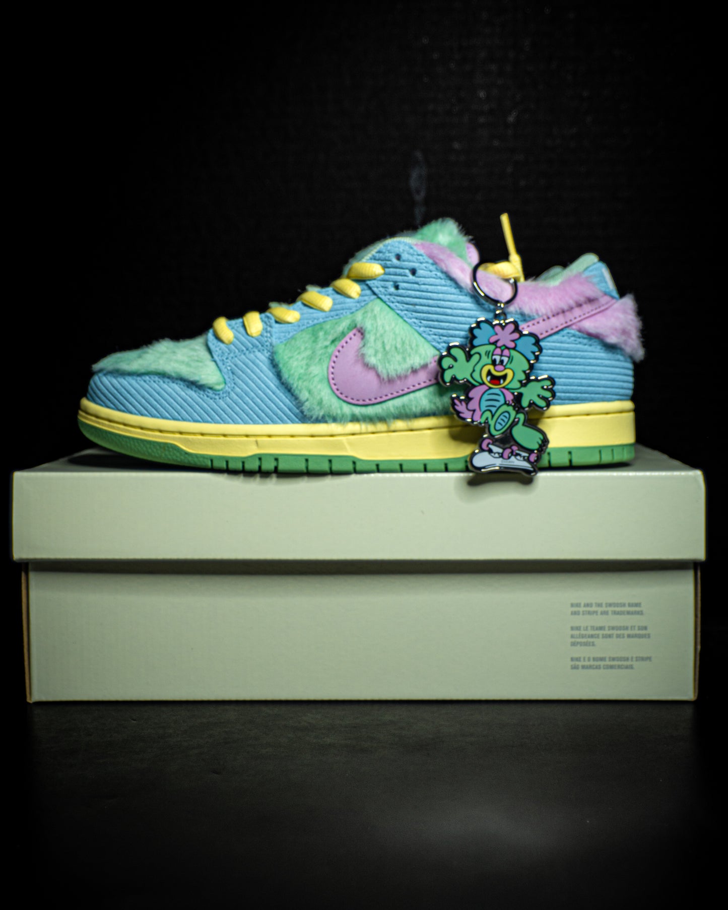 Nike SB Dunk Low Verdy Visty