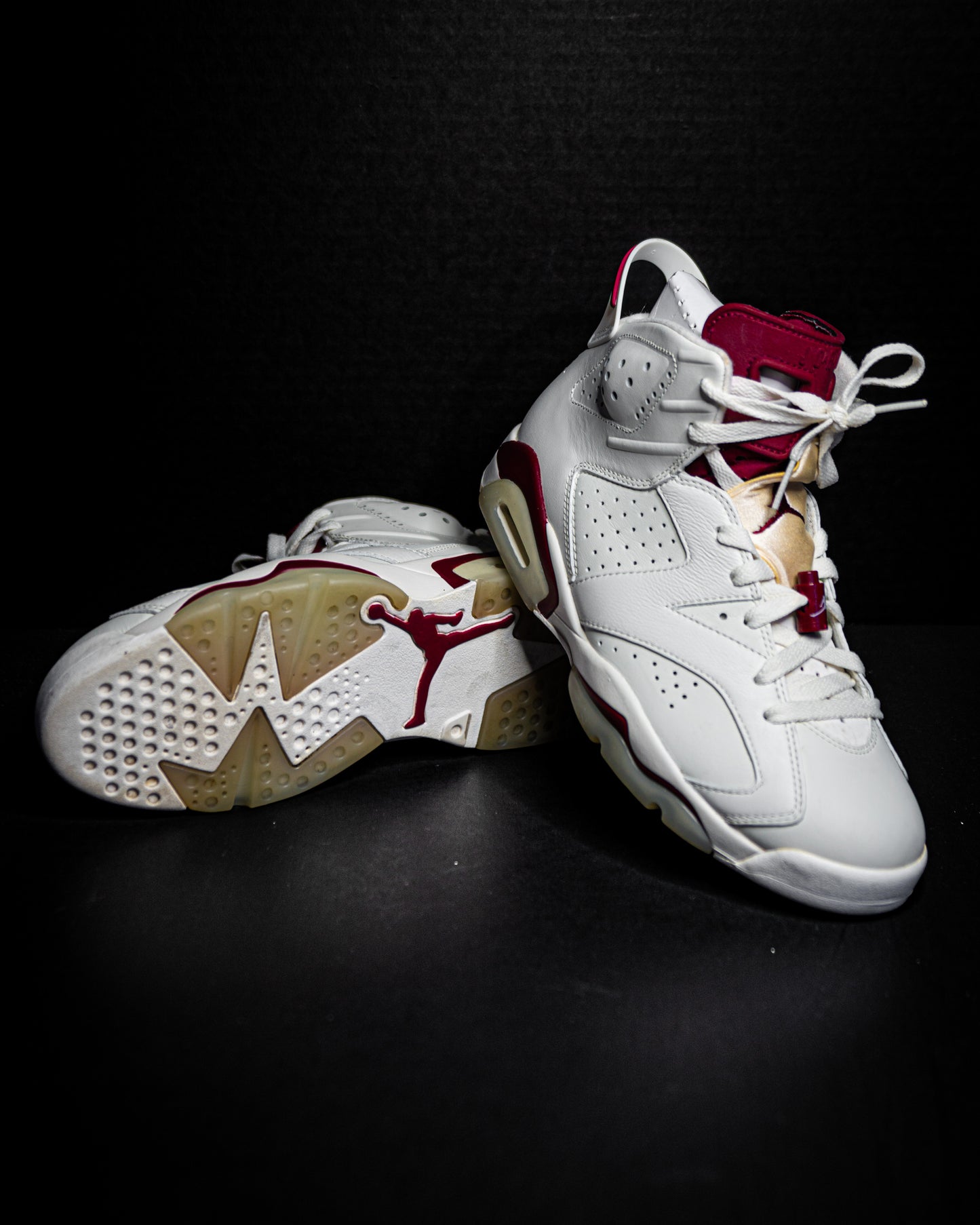 Jordan 6 Retro Maroon (2015) *USED/NO BOX*