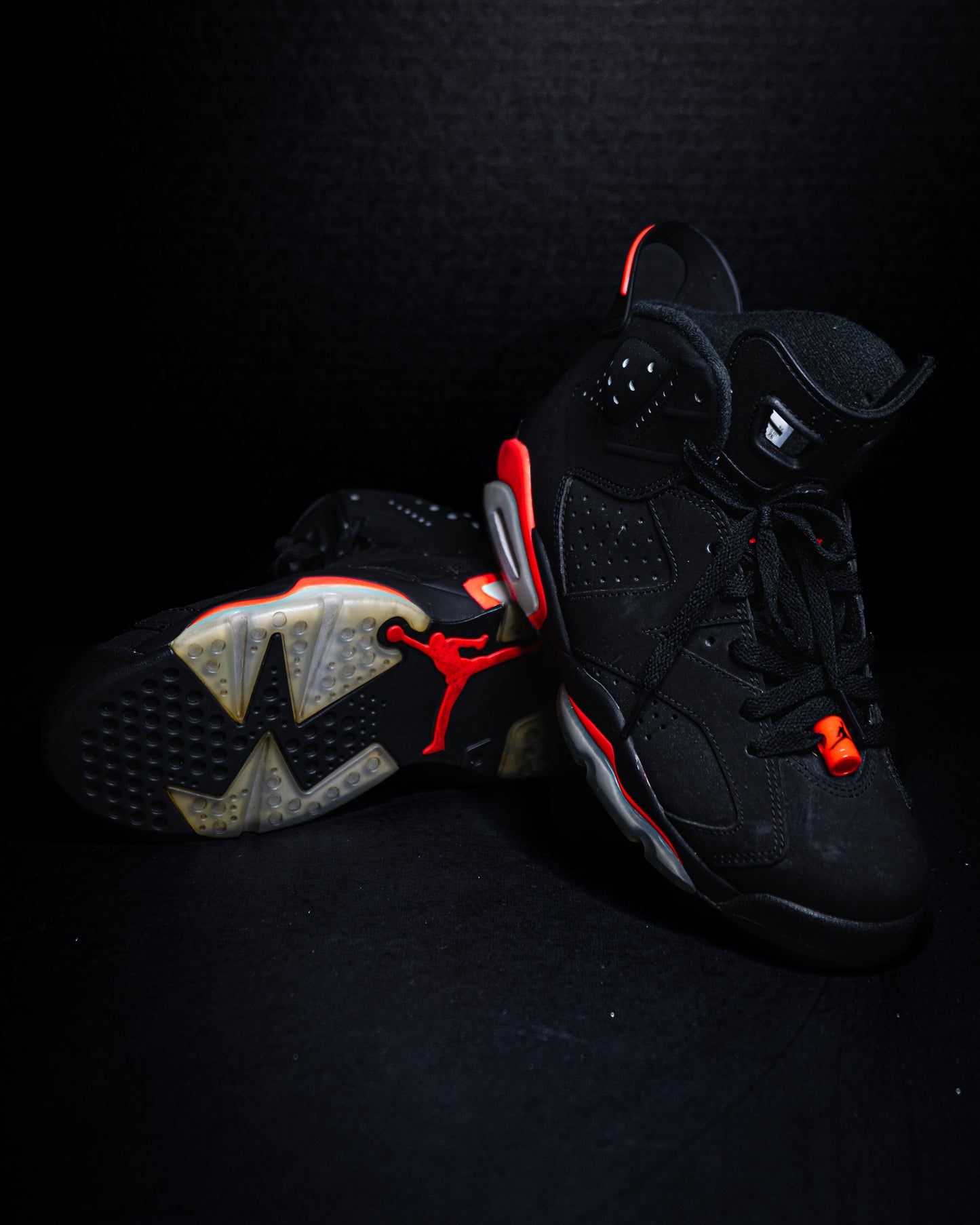 Jordan 6 Retro Black Infrared (2019) *USED/NO BOX*