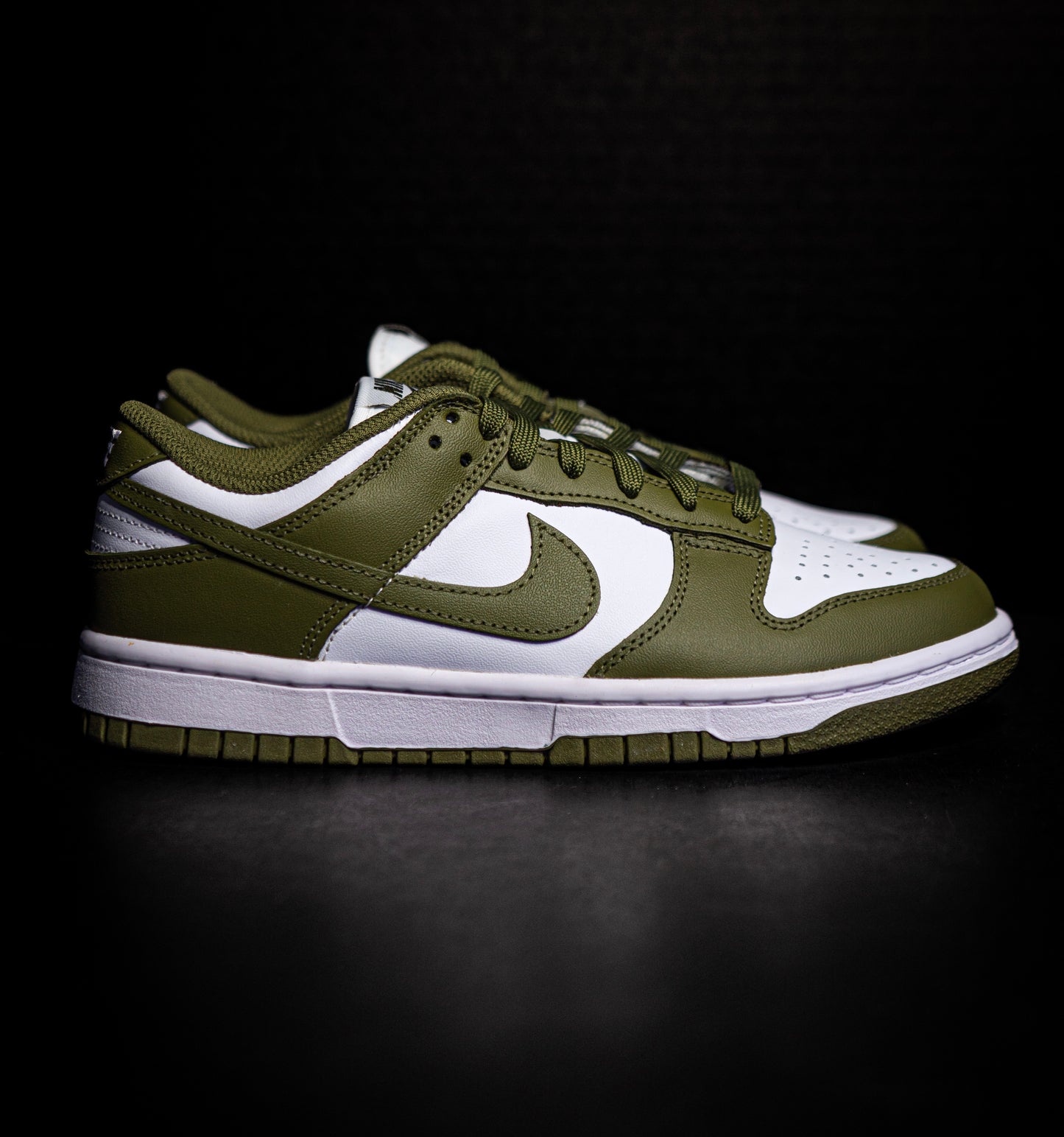 Nike Dunk Low Medium Olive