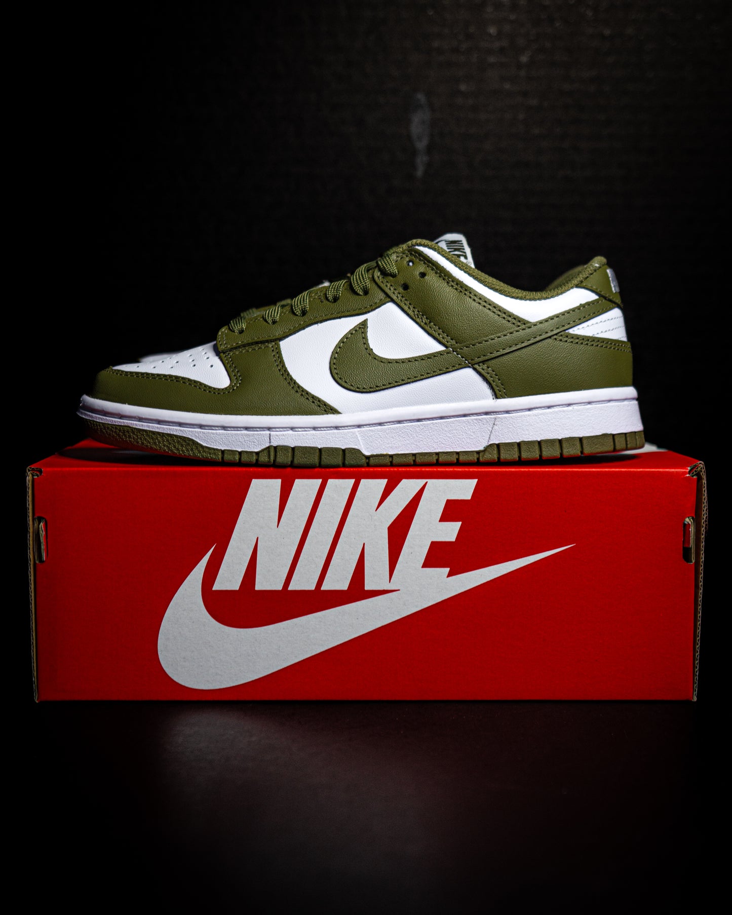 Nike Dunk Low Medium Olive