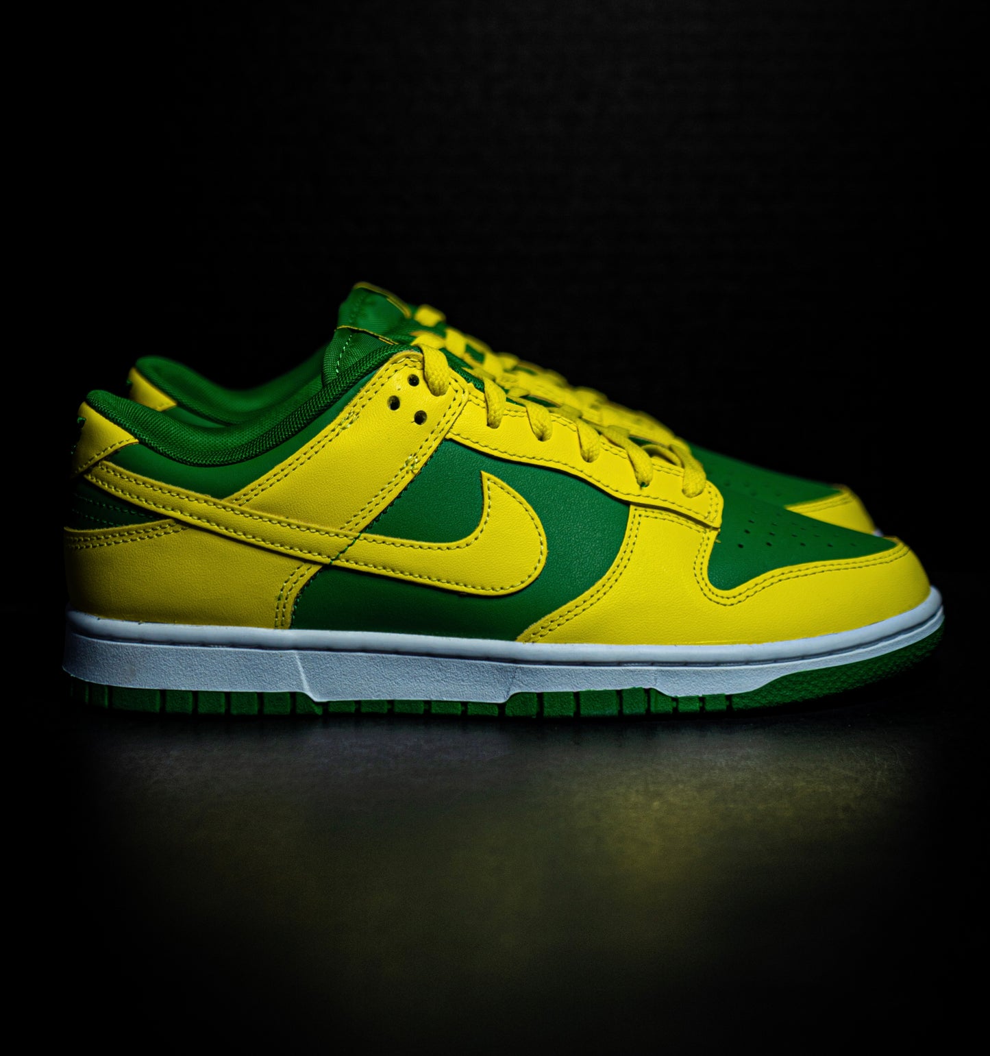 Nike Dunk Low Retro Reverse Brazil